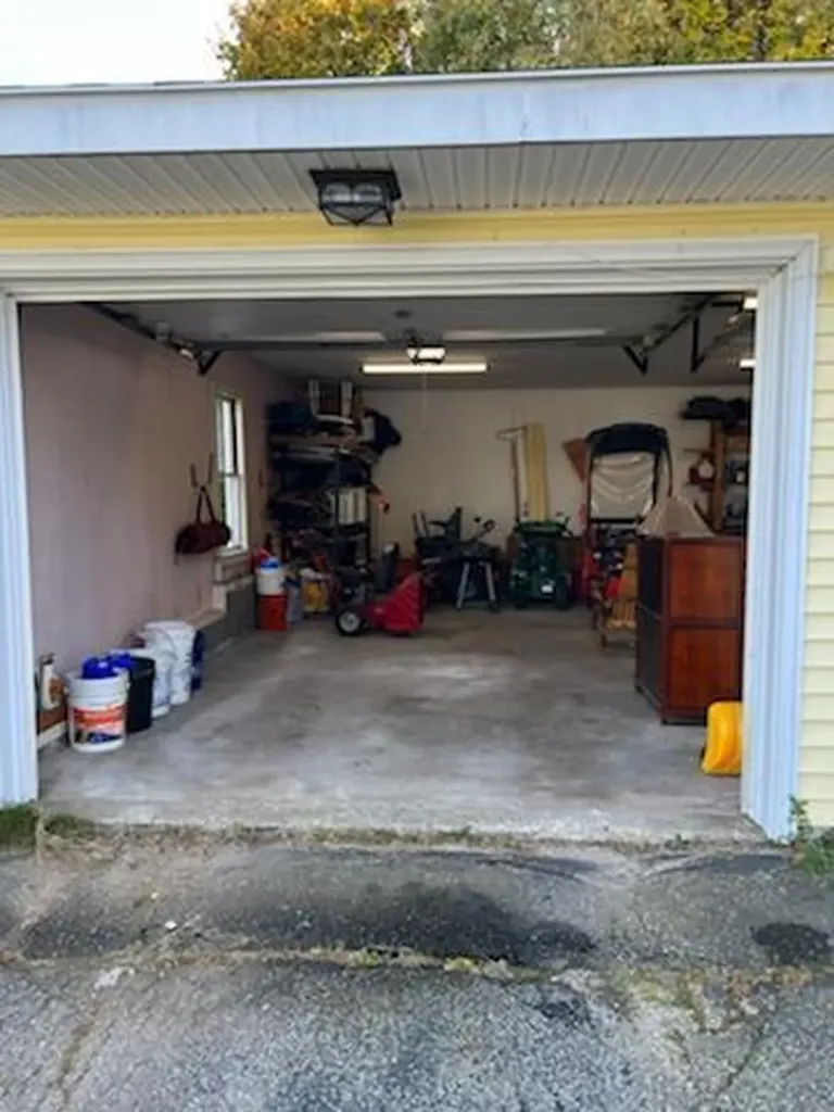 40 Enfield Street Auburn ME 04210
