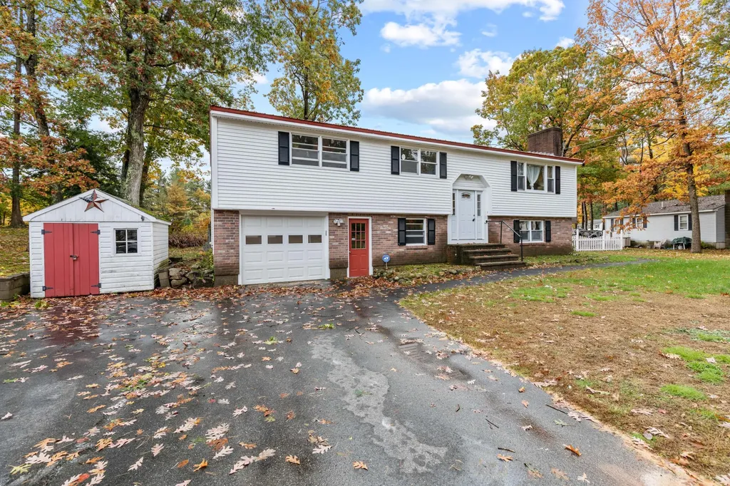 37 Essex Street Sanford ME 04073
