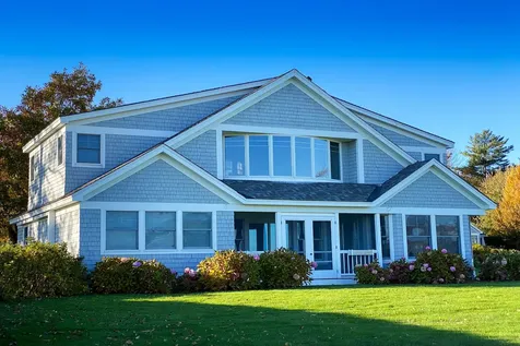 45 Village Way Rockport ME 04856