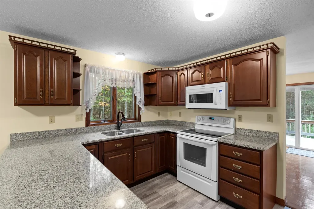 77 Gurnet Landing Road Harpswell ME 04079