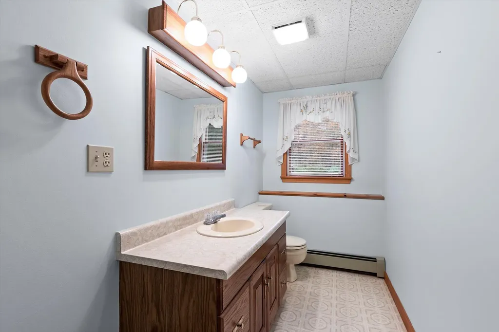 77 Gurnet Landing Road Harpswell ME 04079