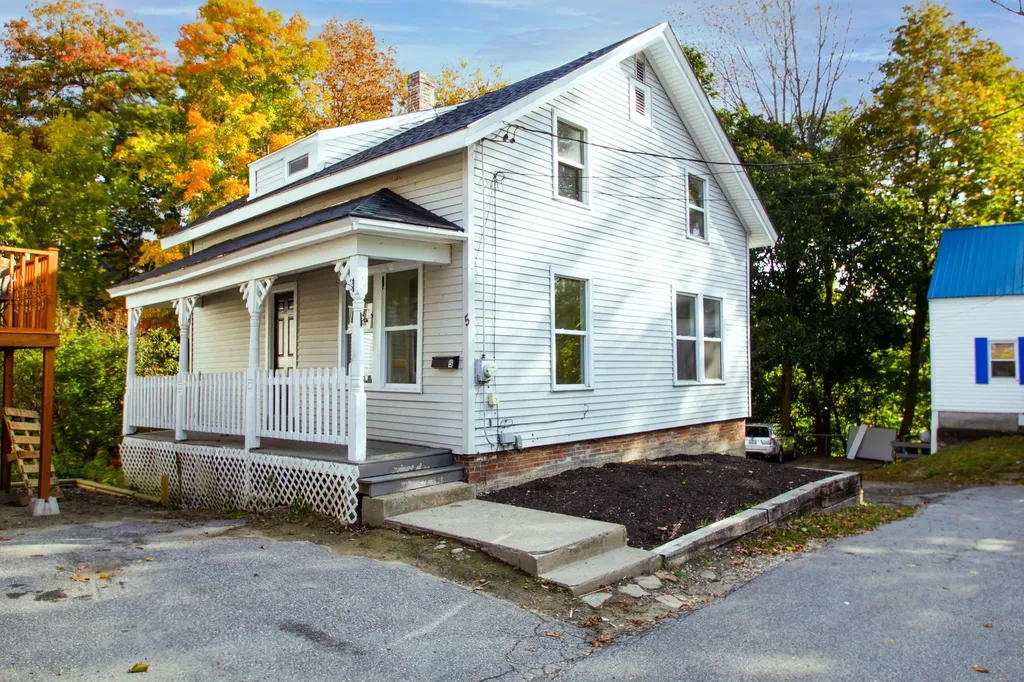 5 Flagg Street Place Augusta ME 04330