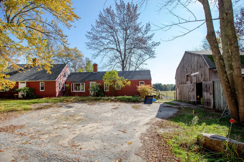 118 Fickett Road Pownal ME 04069