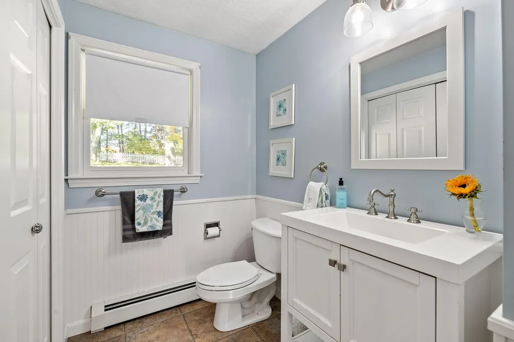 11 Thatcher Brook Lane Biddeford ME 04005