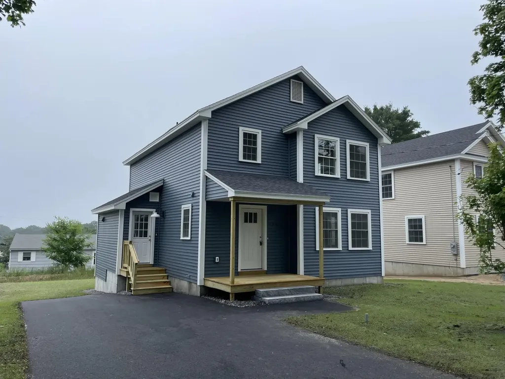170 Ridgeland Avenue South Portland ME 04106