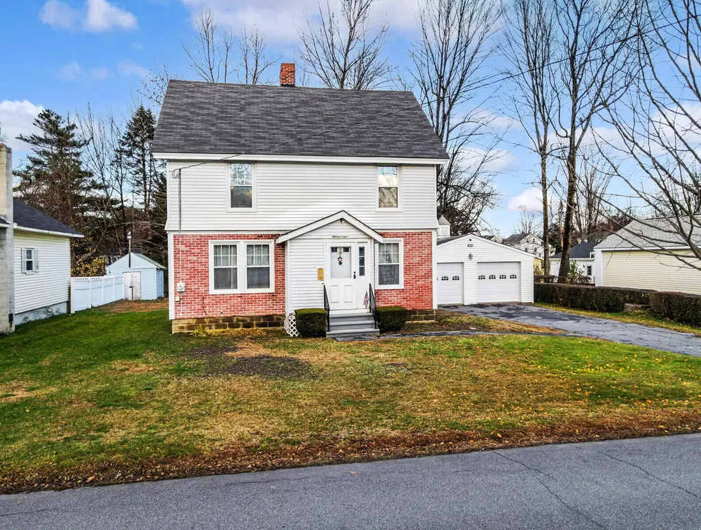 21 Taylor Street Augusta ME 04330