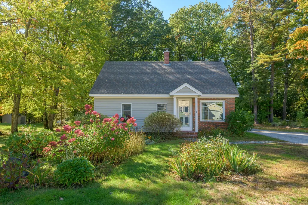 5 Birch Road Kennebunk ME 04043