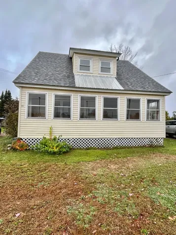12 Bungalow Street Skowhegan ME 04976