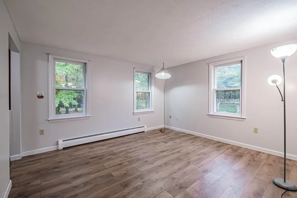 5 Harding Way Kennebunk ME 04043