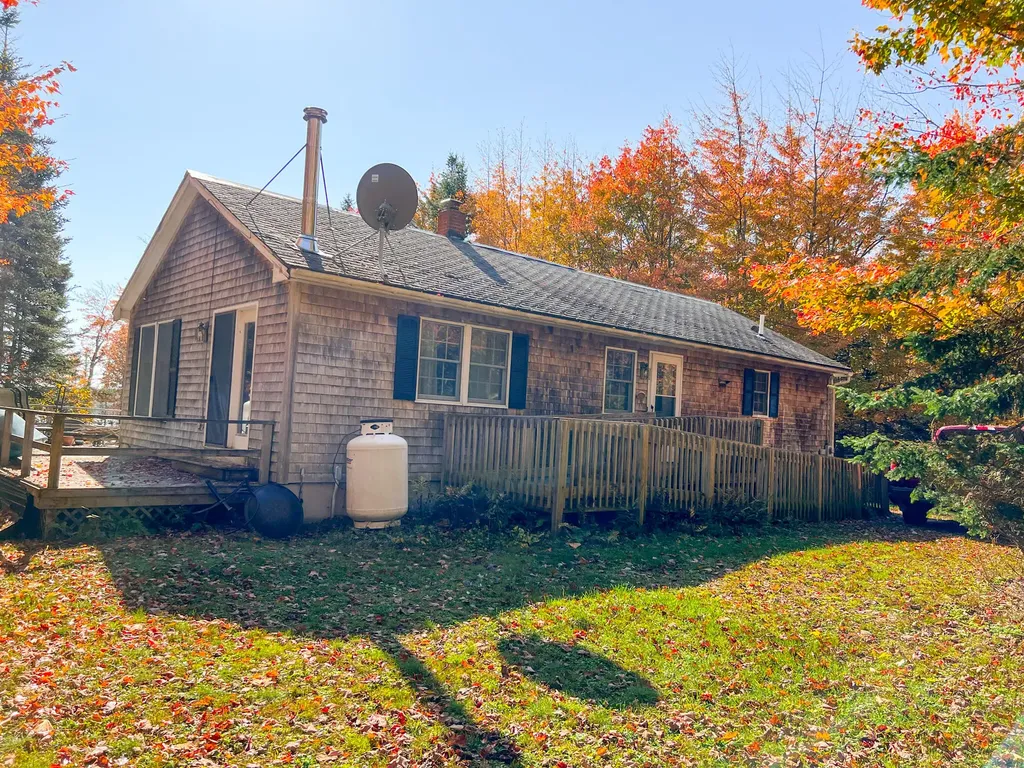 164 Ocean View Road Jonesboro ME 04648
