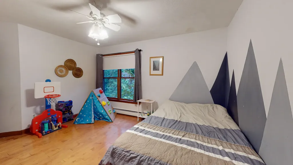 54 Briarcliff Knoll Auburn ME 04210
