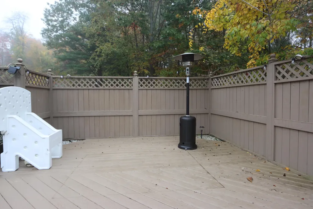 54 Briarcliff Knoll Auburn ME 04210