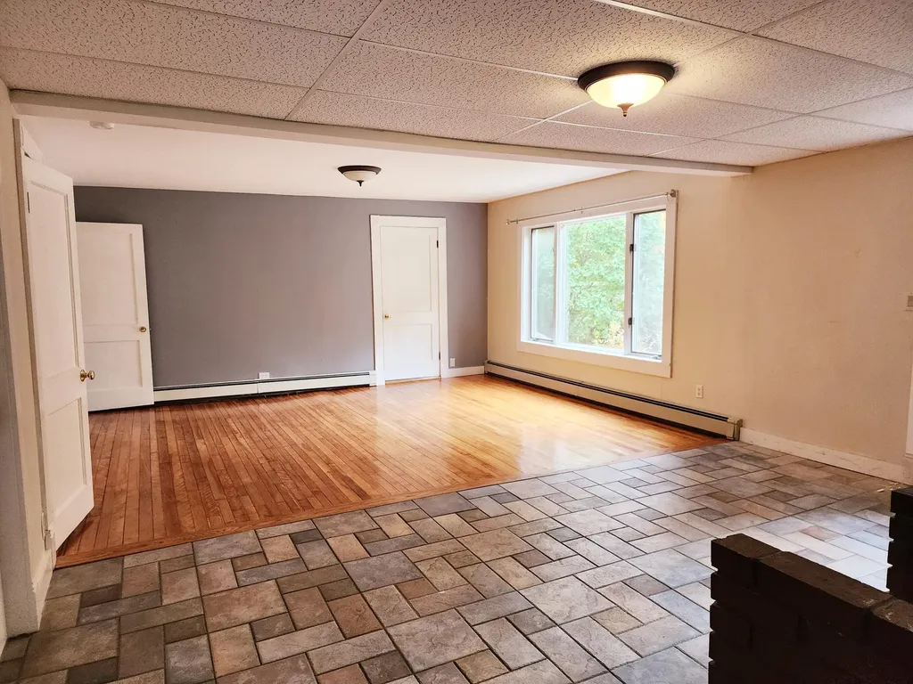 19 Loring Avenue Auburn ME 04210