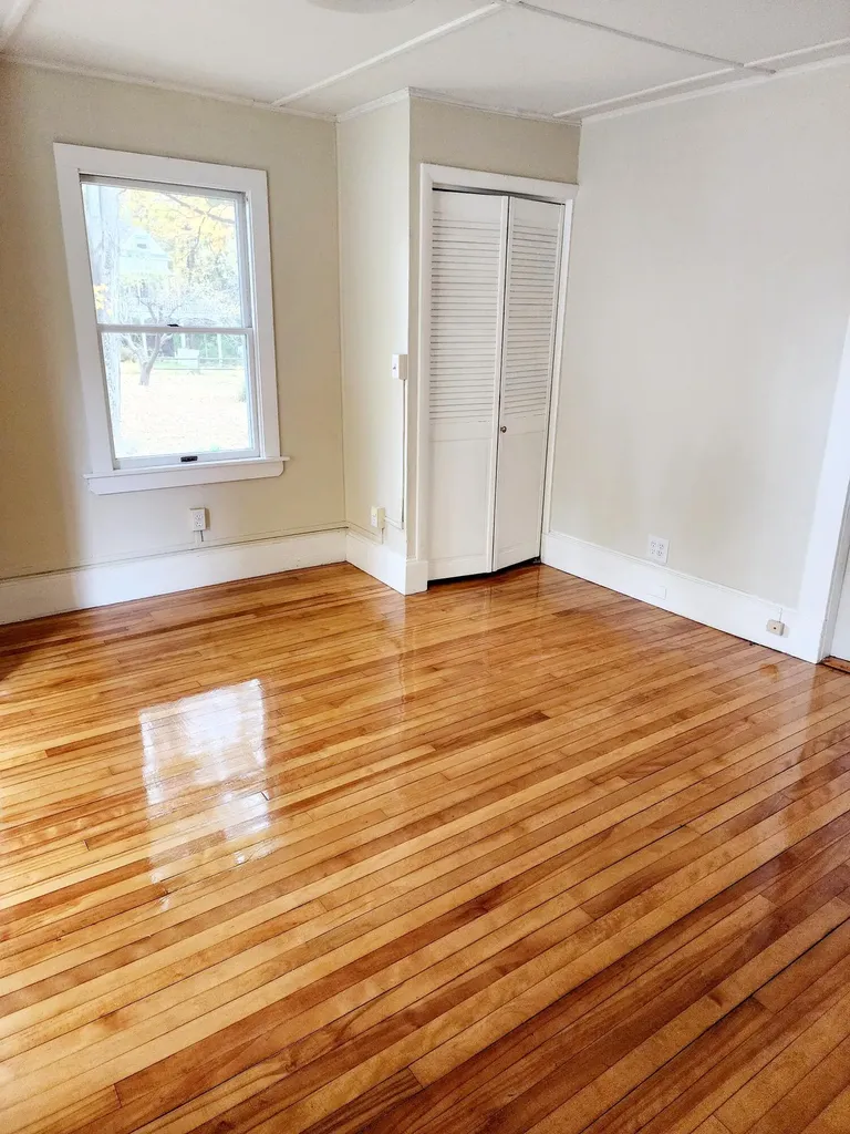 19 Loring Avenue Auburn ME 04210