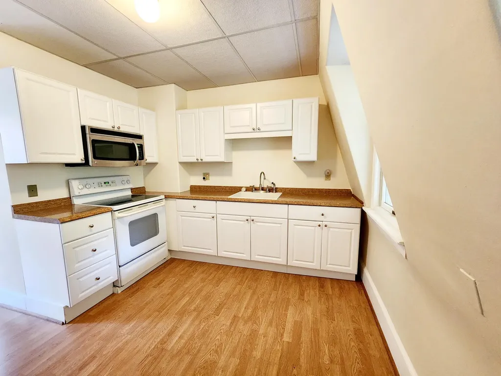 19 Loring Avenue Auburn ME 04210
