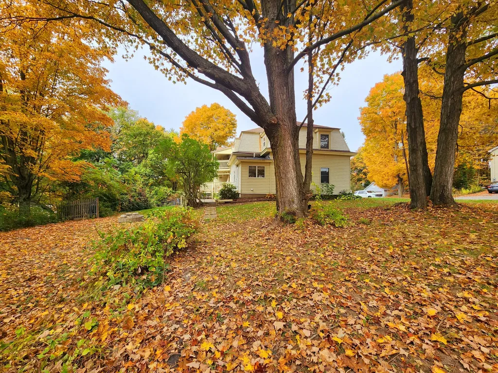 19 Loring Avenue Auburn ME 04210
