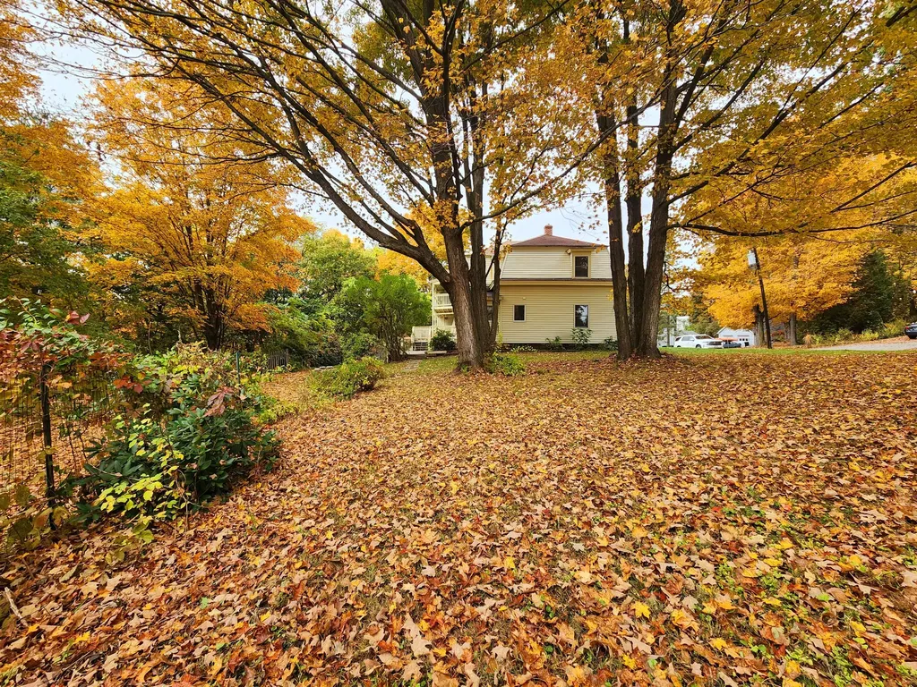 19 Loring Avenue Auburn ME 04210