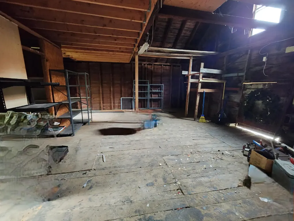 19 Loring Avenue Auburn ME 04210