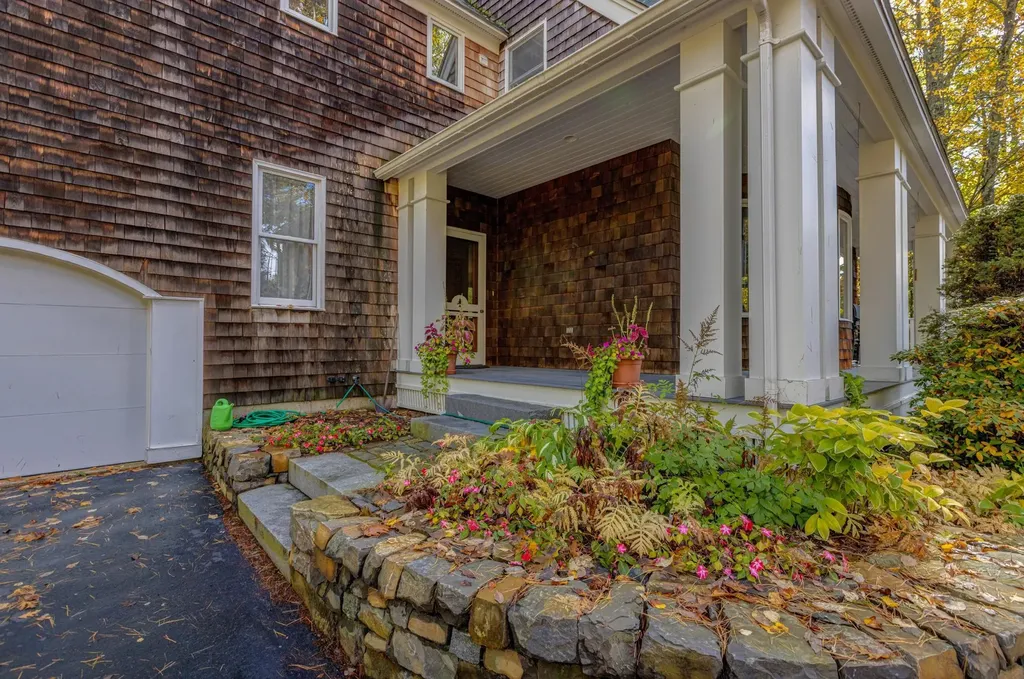 32 Porch Street Portland ME 04103