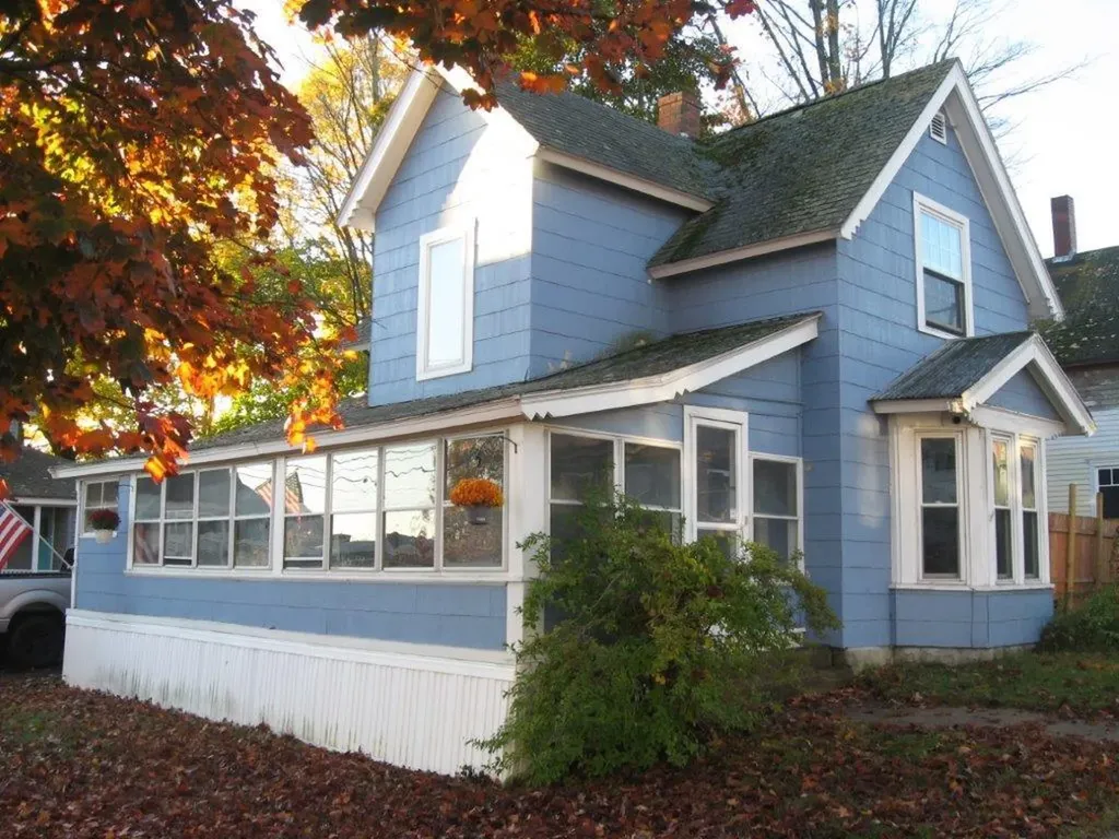 21 Winter Street Sanford ME 04073