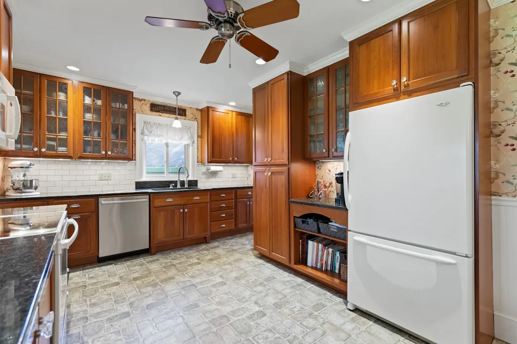 104 Stroudwater Street Westbrook ME 04092