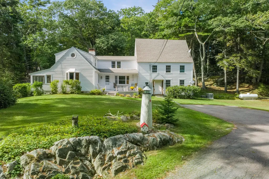 793 Waldoboro Road Bremen ME 04551
