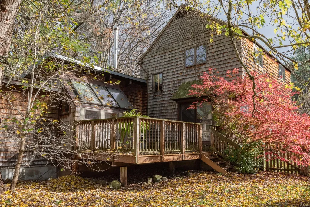 704 Belgrade Road Mount Vernon ME 04352