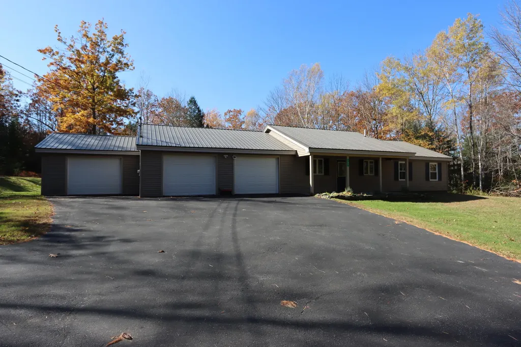 141 Waugan Road Monmouth ME 04259