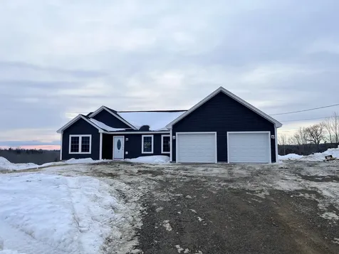 40 Knoll Crest Drive Bangor ME 04401