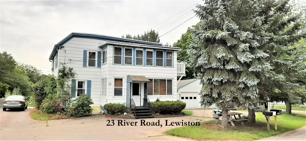 23 River Road Lewiston ME 04240