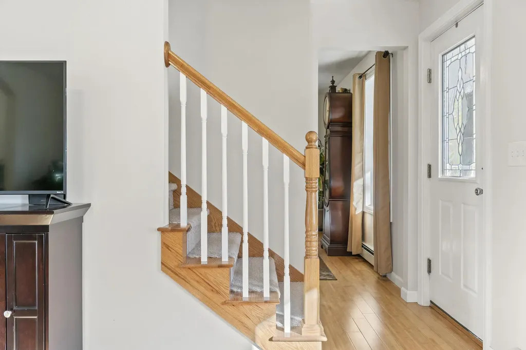 19 Moss Drive Poland ME 04274