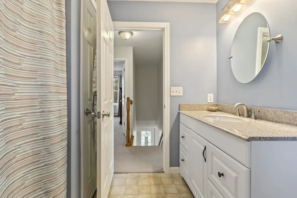19 Moss Drive Poland ME 04274