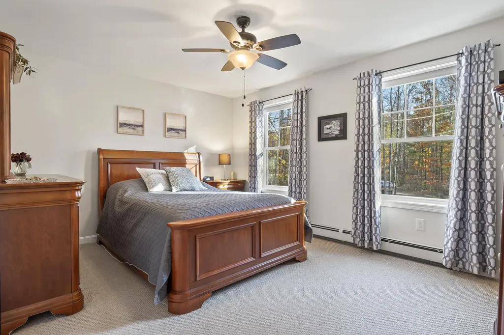 19 Moss Drive Poland ME 04274
