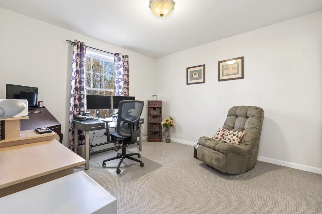 19 Moss Drive Poland ME 04274