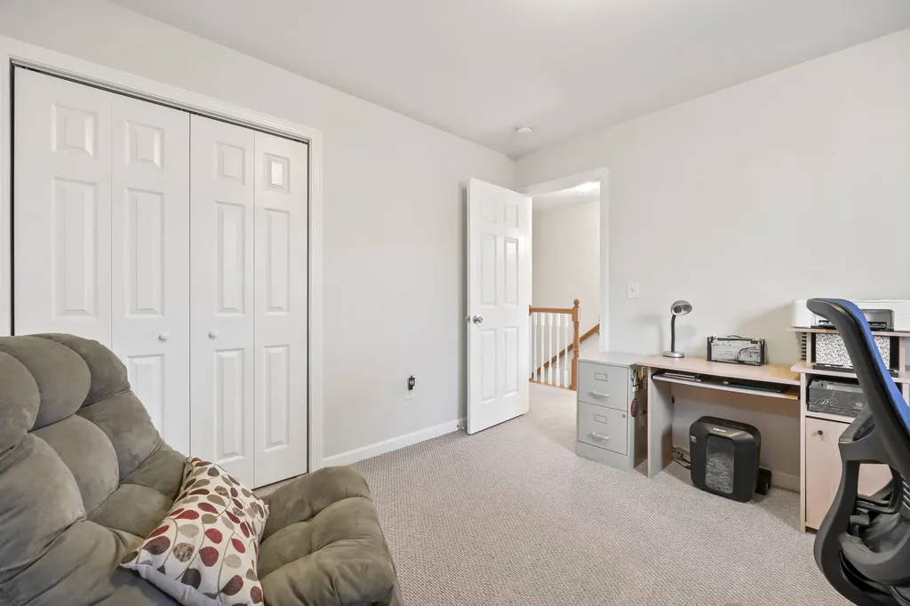 19 Moss Drive Poland ME 04274