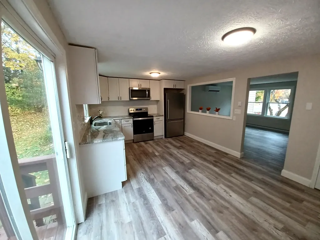 11 Powder Mill Drive Kennebunk ME 04043