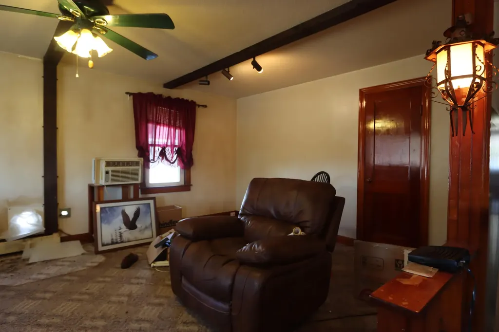 48 Kimball Avenue Mexico ME 04257