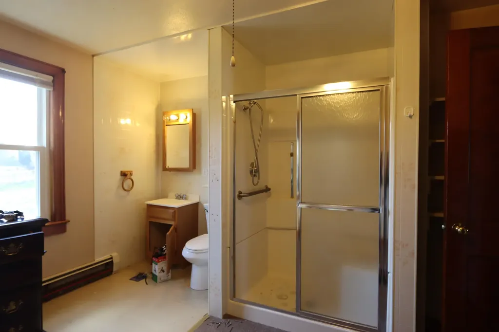 48 Kimball Avenue Mexico ME 04257