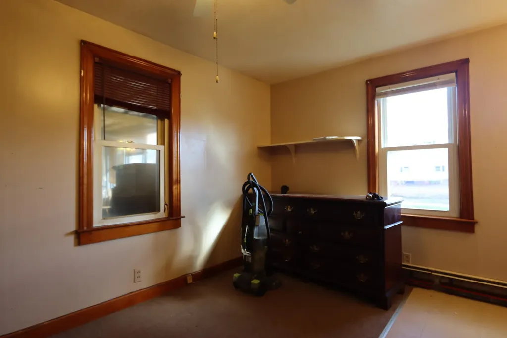48 Kimball Avenue Mexico ME 04257