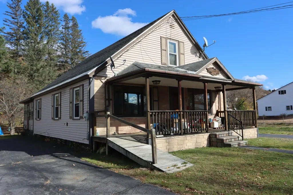 48 Kimball Avenue Mexico ME 04257