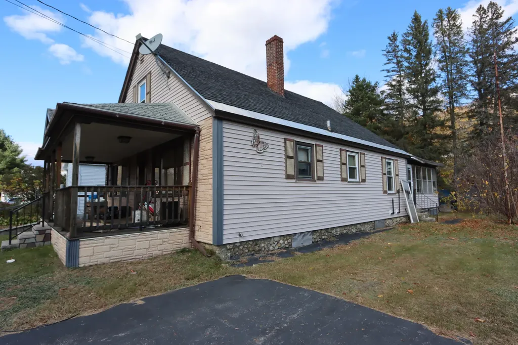 48 Kimball Avenue Mexico ME 04257