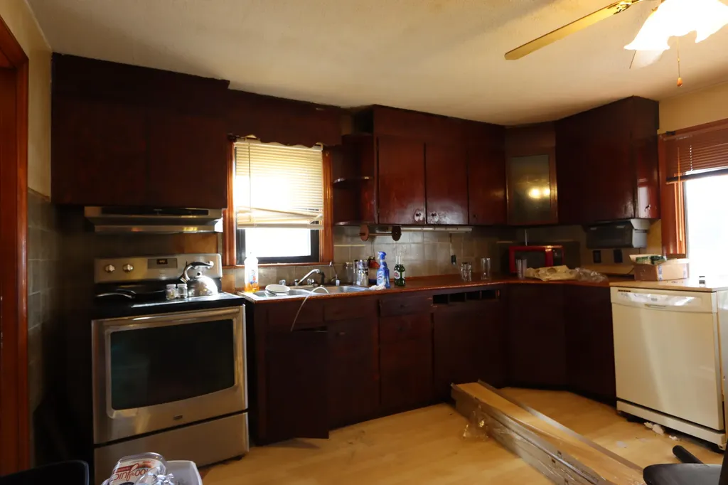 48 Kimball Avenue Mexico ME 04257