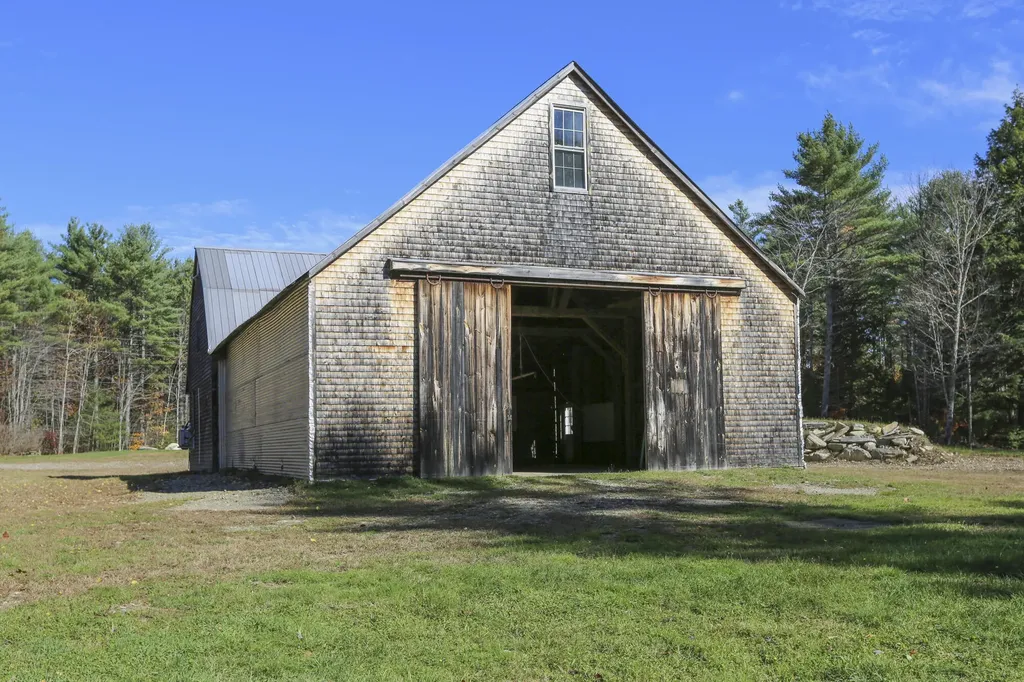 204 Woodmans Mill Road Searsmont ME 04973