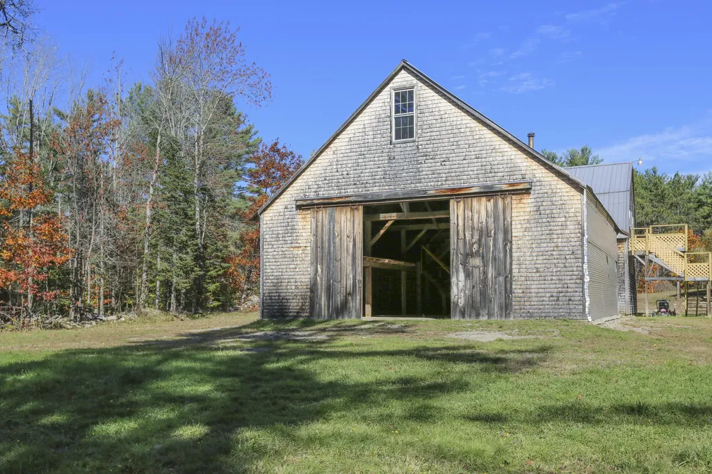 204 Woodmans Mill Road Searsmont ME 04973