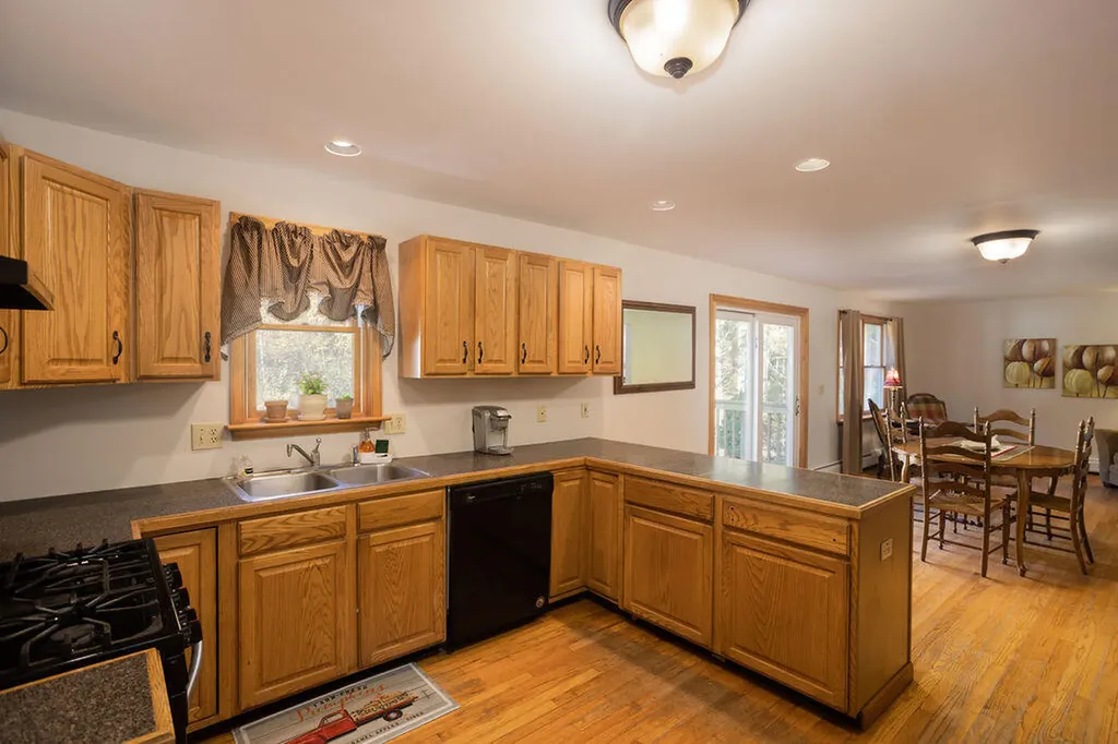 126 Josiah Norton Road York ME 03902