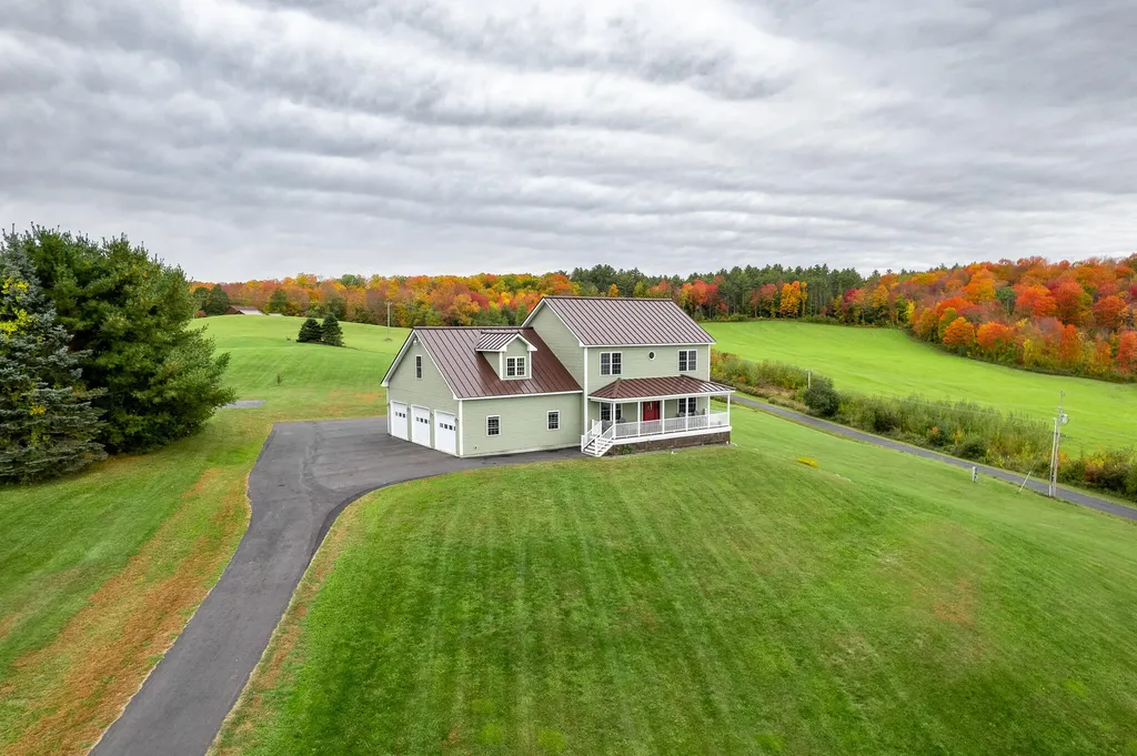 181 Back Road Skowhegan ME 04976