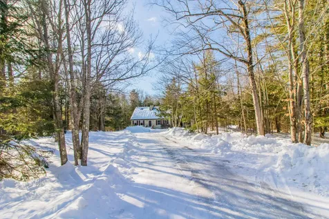 17 Curtis Road Freeport ME 04032