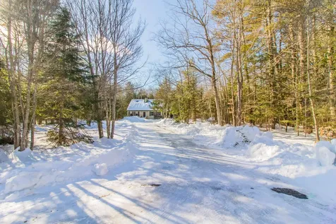 17 Curtis Road Freeport ME 04032