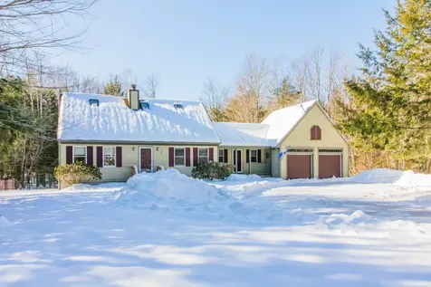 17 Curtis Road Freeport ME 04032