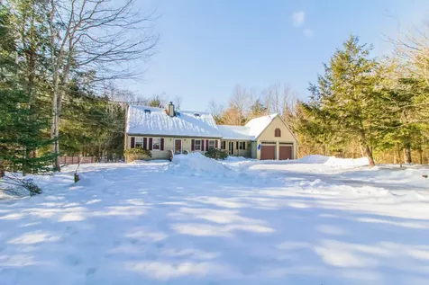 17 Curtis Road Freeport ME 04032